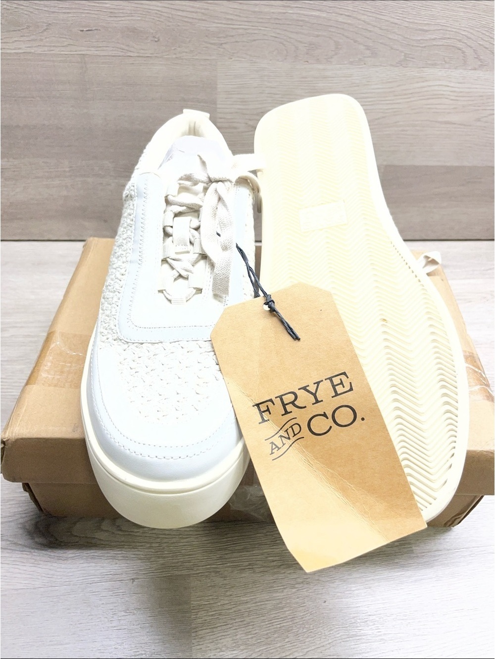 FRYE AND CO. Cream Woven Lace-Up Low-Top Sneakers #221